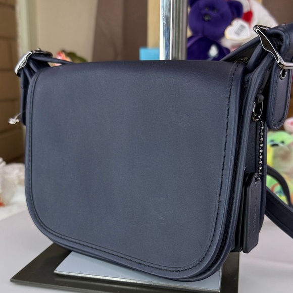 Coach Handbags - 💥COACH - Saddle Bag 18 - 136U761